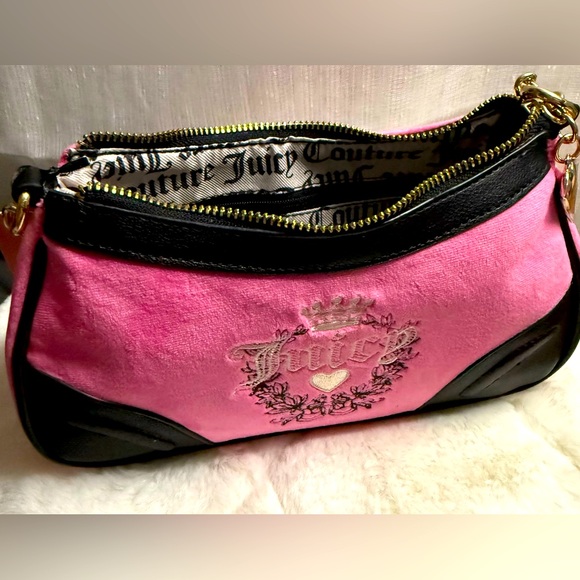 NEW Juicy Couture Fuzzy Pink Heritage Shoulder Bag - Picture 12 of 12
